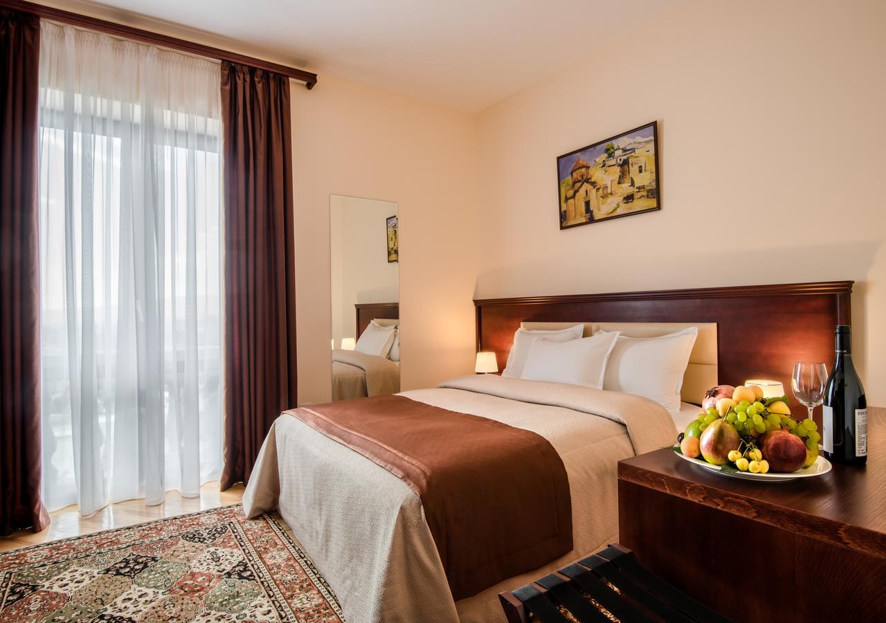 Areve Residence Boutique Hotel เยเรวาน ภายนอก รูปภาพ