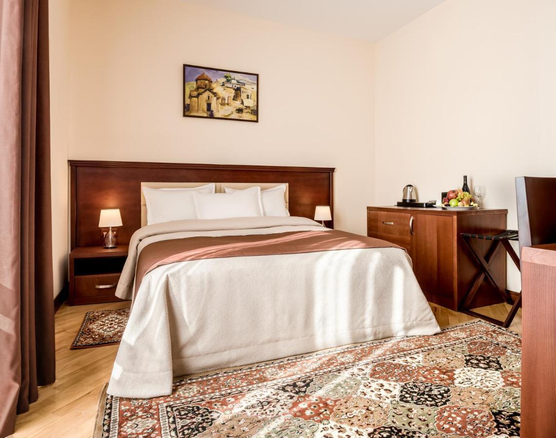 Areve Residence Boutique Hotel เยเรวาน ภายนอก รูปภาพ
